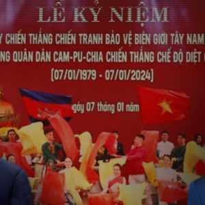 Với Miên, Thưởng hét thật to; Với Tàu, Thưởng lại cho cho ngậm miệng!